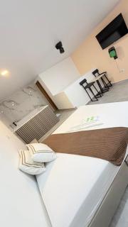 atlanthis luxury - 3