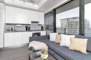 Stylish Retreat 1BR Condo w Patio Chic Downtown - 4