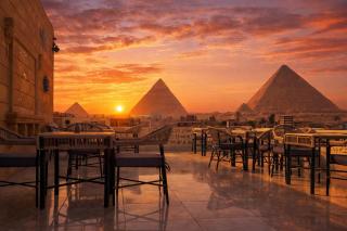 Pyramids Palace view inn - 8