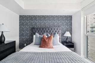 Modern 1BR in Liberty Village Walk Score 90 - 9