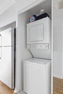 Chic Bay St Condo Skyline Views 55 TV - 3