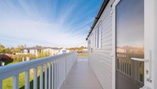 3BR Luxe Coastal Lodge - Sleeps 8- Seabreeze Lodge - 3