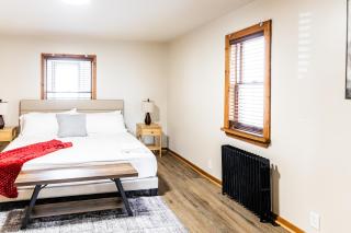 Charming 2 Bedroom Apartment Near NYC, Metlife Stadium - 4