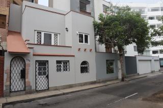 Casita de Miraflores calle Ocharan a 5 minutos de Larcomar - 0