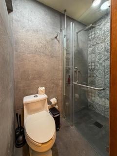 Amplio y acogedor departamento en excelente ubicacion - 8