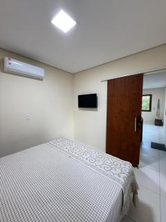 Container Azul na beira do rio e a poucos metros do mar em mogiquiçaba bahia - 5