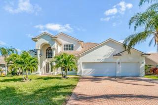 Florida White House Villa - 9