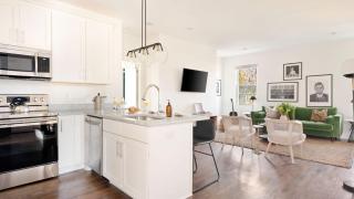 Hart Suite Buyout 4 by AvantStay Two Town House Buyout w Modern Amenities in Nashville - 9