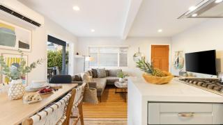 Mission Point 1 by AvantStay San Diego Beach House w Huge Patio Fire Pit Walk to Beach - 1