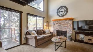 Slope-Side Townhome Steps to Main St Deck View of Old Town Quittin Time Townhome by AvantStay - 5