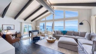 Lakeview by AvantStay Private Waterfront Cabin on Lake Tahoe w Hot Tub Views - 2