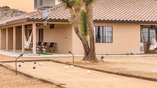 Flora by AvantStay Modern Private Desert Oasis on Large Grounds w Pool Bocce Ball - Yucca Valley - 3