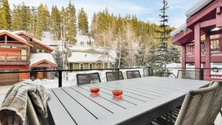 Webster by AvantStay Central Location w Hot Tub and Patio - 6