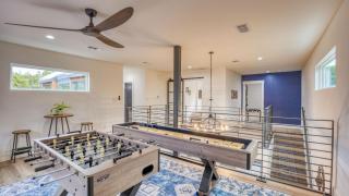 Pool Hot Tub Game Room Fire Pit Luxe Private 4BDR Maverick by AvantStay - 8