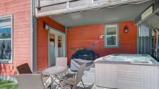 Hot Tub Walk to Main Street Town Ski Lift Park Ave Getaway by AvantStay - 8