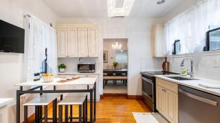 Las Olas Oasis by AvantStay Minutes to the Beach Hot Tub - 6