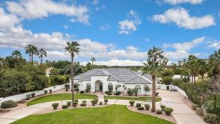 Sunridge by AvantStay Glorious Scottsdale Estate w Pool Hot Tub Ping Pong Pool Table - 9