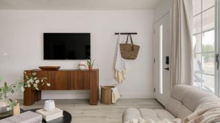 Yellowjacket by AvantStay Entertainer’s Yard 10min to Downtown - 4