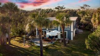 Sandpiper by AvantStay Gorgeous Beachside Home w Spacious Yard Chic Design - 9