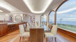 Bay Estate Luxe Waterfront Home w Private Pier MainGuest House Bay Views - Ridge - 3