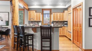 Conifer by AvantStay Secluded Cabin Amongst the Trees w Hot Tub - 2