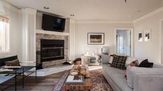 Rocker by AvantStay Gorgeous Ski-In Ski-Out Cabin in Heart of Breck - 1