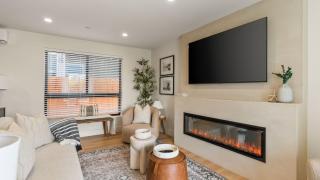 Modern 5BDR Mins to Sunset Cliffs Ocean Beach Point View Luxe by AvantStay - 4