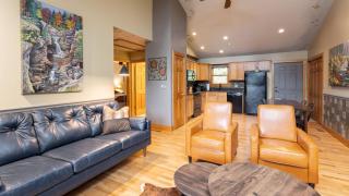 Among the Clouds by AvantStay Views Hot Tub - 4