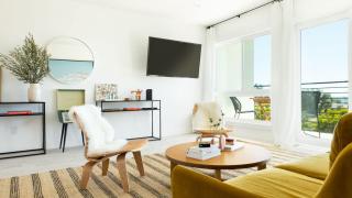 Avalon I by AvantStay Contemporary San Diego Condo w Large Patio - 2