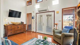 Pirate-Themed Lakefront Home w Kayaks Game Room Views Hidden Treasure Hunt - 4