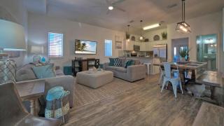 Sleeps 23 2 Beachside Homes Resort Pool Walk to the Beach Balcony Yard - 4