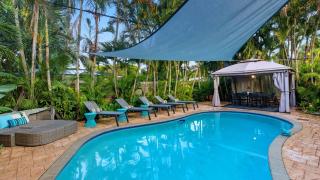 Fort Lauderdale Escape with Pool Hot Tub Dual Kitchens Paradise Stay by AvantStay - 0