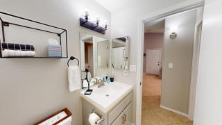 971 sf 2 Bedroom 2 Bath Townhouse 3 mi to Westgate - 6