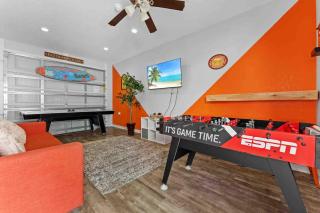 Pool 5 Min Walk to Beach Game Room Parking - 7