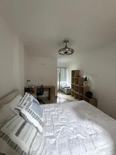 close to the Iberoamerica clinic and Viva shopping center - 6