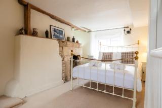 Beautiful Home in the Heart of Winchcombe - 2