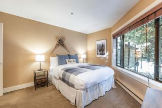 Foxglove 22 by Outpost Whistler - 5