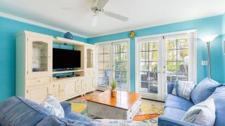 Southard Getaway by AvantStay w Covered Patio Great Location Shared Pool Month Long Stays - Key West - 8