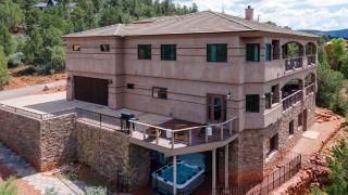 Pyramid by AvantStay Luxe Sedona Mansion w Views 7mins to Downtown - 9