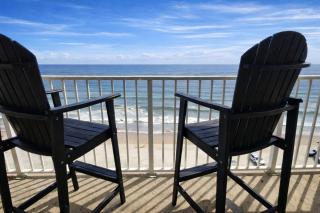Daytona Beach Vibes—Top-Floor Oceanfront Getaway - 8