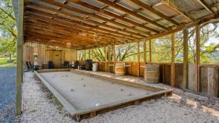 Chianti by AvantStay Stunning Secluded Ranch w Pickleball Court Barn - 4