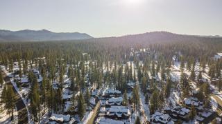 Modern Mountain Home w Cozy Fire Pit 15 Mins frm Northstar Maple by AvantStay - 9