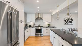 Steps to Beach Hot Tub Private Patio 259 Trailhead Trestles 3 by AvantStay - San Clemente - 2