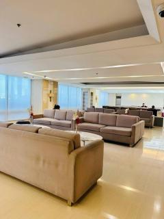 Modern 1BRH Condotel Stunning City ViewSea Views - 5