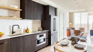 Sleeps 34 11 Condos in New Austin High Rise w Rooftop Pool Gym Yoga Studio - 7