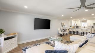 Beachfront • Hot Tub • Covered Lounge Backyard Beach by AvantStay - 2