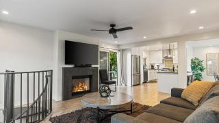 2 Condos Steps to the Beach Hot Tub Trestles Trailhead Duo by AvantStay - San Clemente - 6