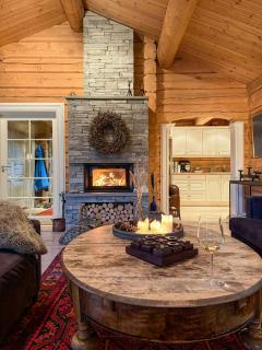 Timber Cabin With Hot Tub In Gjevilvassdalen - 5