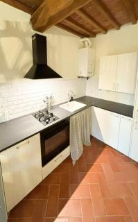 Tuscan Apartment With Fantastic Views In Iano - 7