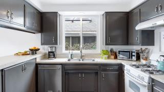 Topside Newport Rooftop Balcony Ocean Views Walk to Pier Marina Village - 2